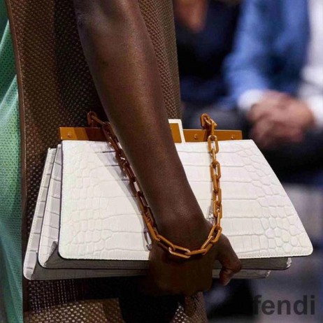 フェンディ"の中Peekabooカットバッグクロコダイル革白