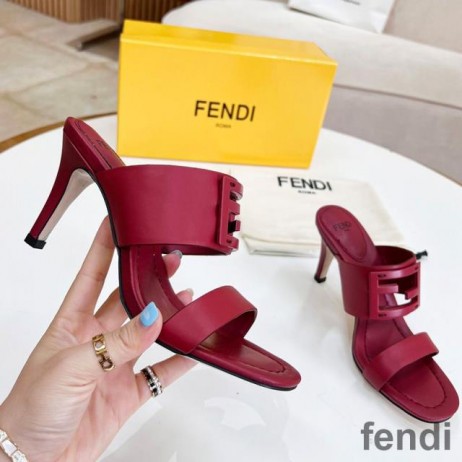 Fendi 빵 굽 슬라이드는 여자 가죽 빨간